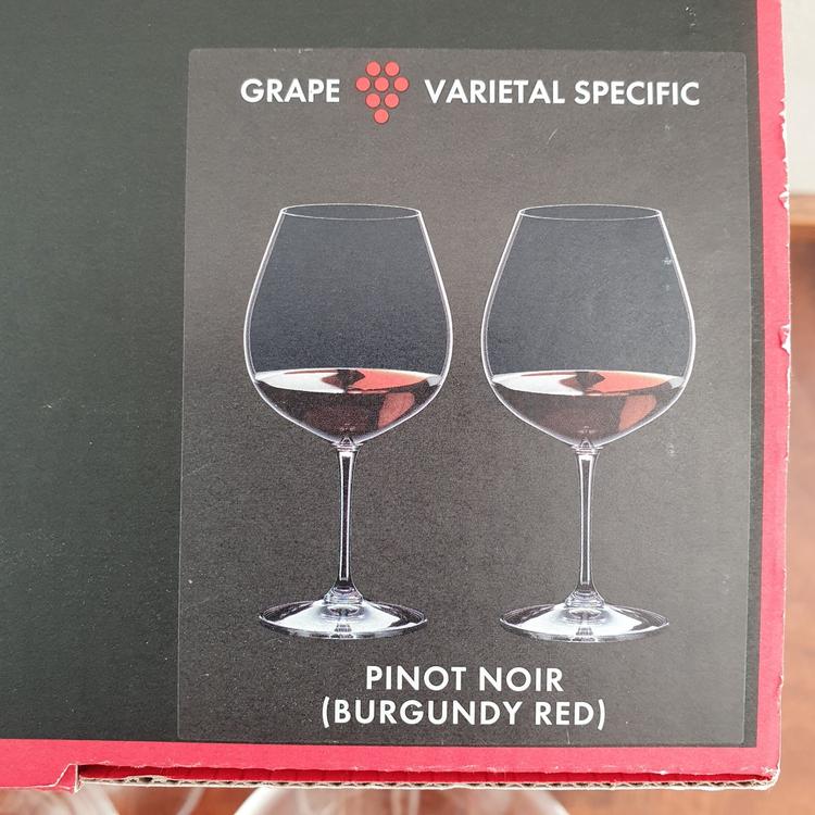 https://img.ricardostatic.ch/images/feb2cb0d-1980-408f-841f-ad902bba5ee3/t_1000x750/neu-2stk-riedel-vinum-pinot-noir-burgundy-red