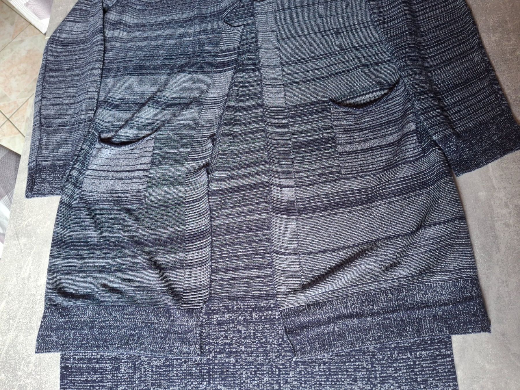 Zara Jacken: Longue jaquette taille M marque Zara – Gebraucht aus Villiers von san_jn5w 3