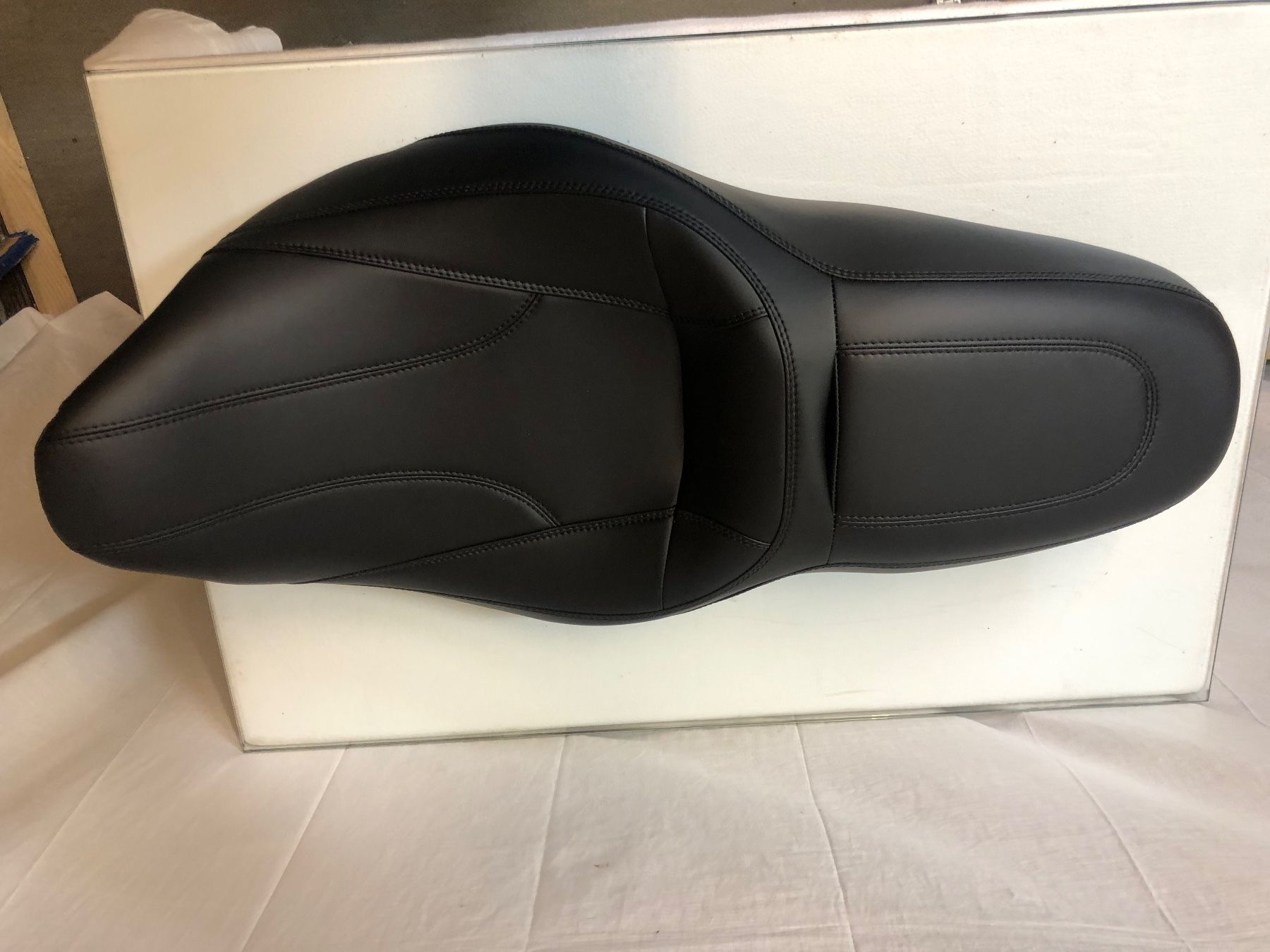 Harley-Davidson Accessori per altri veicoli: Harley Davidson Motorrad-Sattel NEU! – Nuovo (secondo la descrizione) da Brunnen venduto da Allerwaren 4