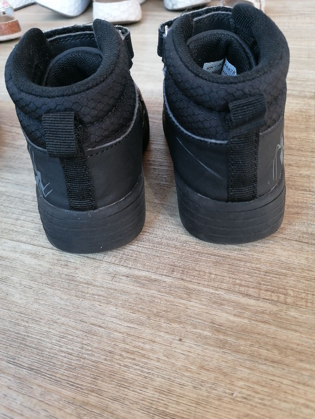 Scarpe per ragazzi: Spiderman Schuhe gr 25 – Usato da Huttwil venduto da happy-82 2