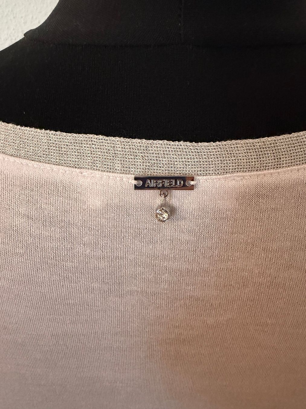 Airfield Tops: Top von AIRFIELD (L) – Gebraucht aus Adliswil von duwidu 2