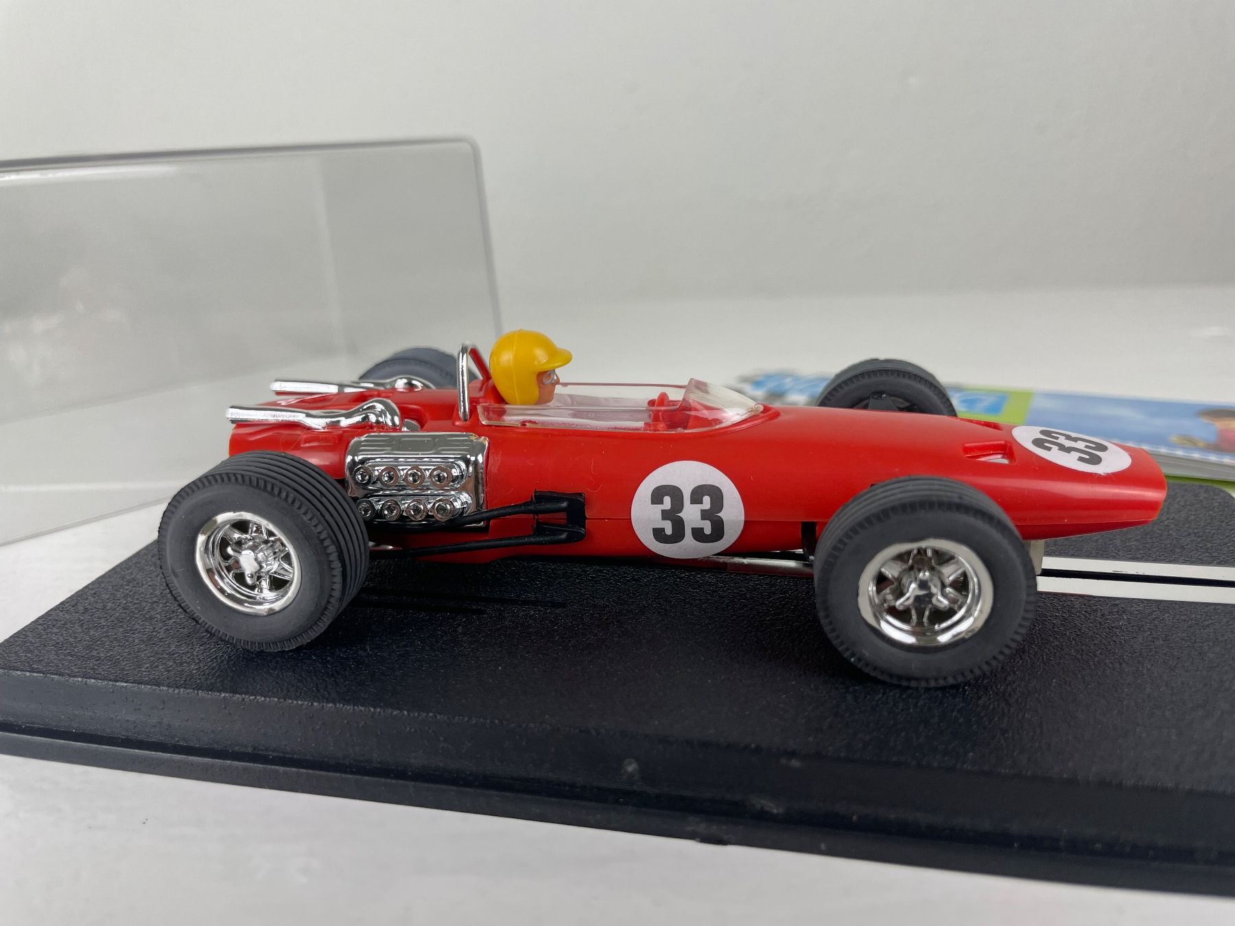 Carrera Piste: Reprotec 5037 BRM F1 Red #33 – Nuovo (secondo la descrizione) da Genthod venduto da lightyear63 3