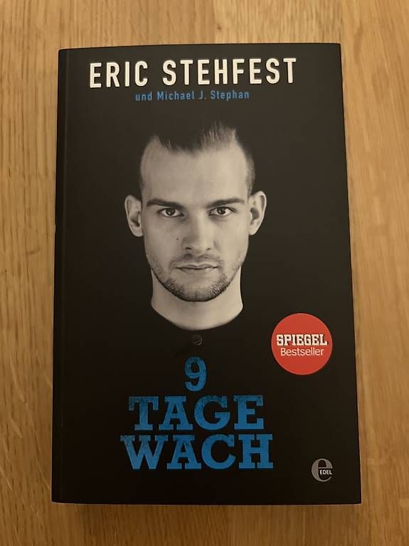 Libri: Eric Stehfest - 9 Tage wach – Usato da Gebenstorf venduto da pin_67yc