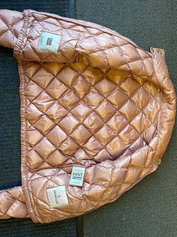 Vestes: MONCLER Leichte Daunenjacke – D'occasion à St. Gallen par Konstanza 2