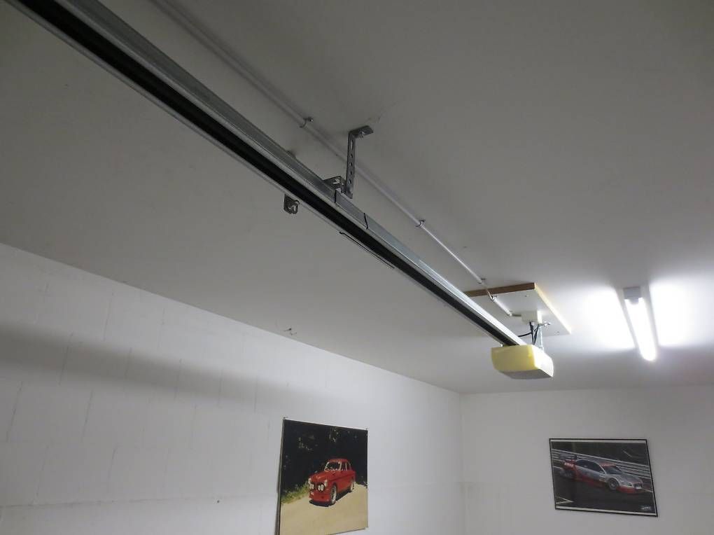 Altro Materiale elettrico: Garagentorantrieb – Usato da Zeiningen venduto da rol_rc6y 3