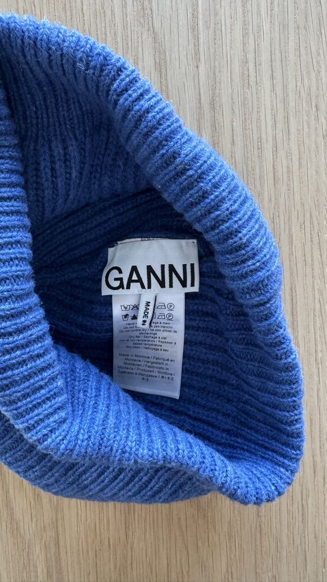 Ganni Copricapi, berretti & cappellini: Ganni Strickmuetze – Nuovo (secondo la descrizione) da Schlieren venduto da Marjuk 1