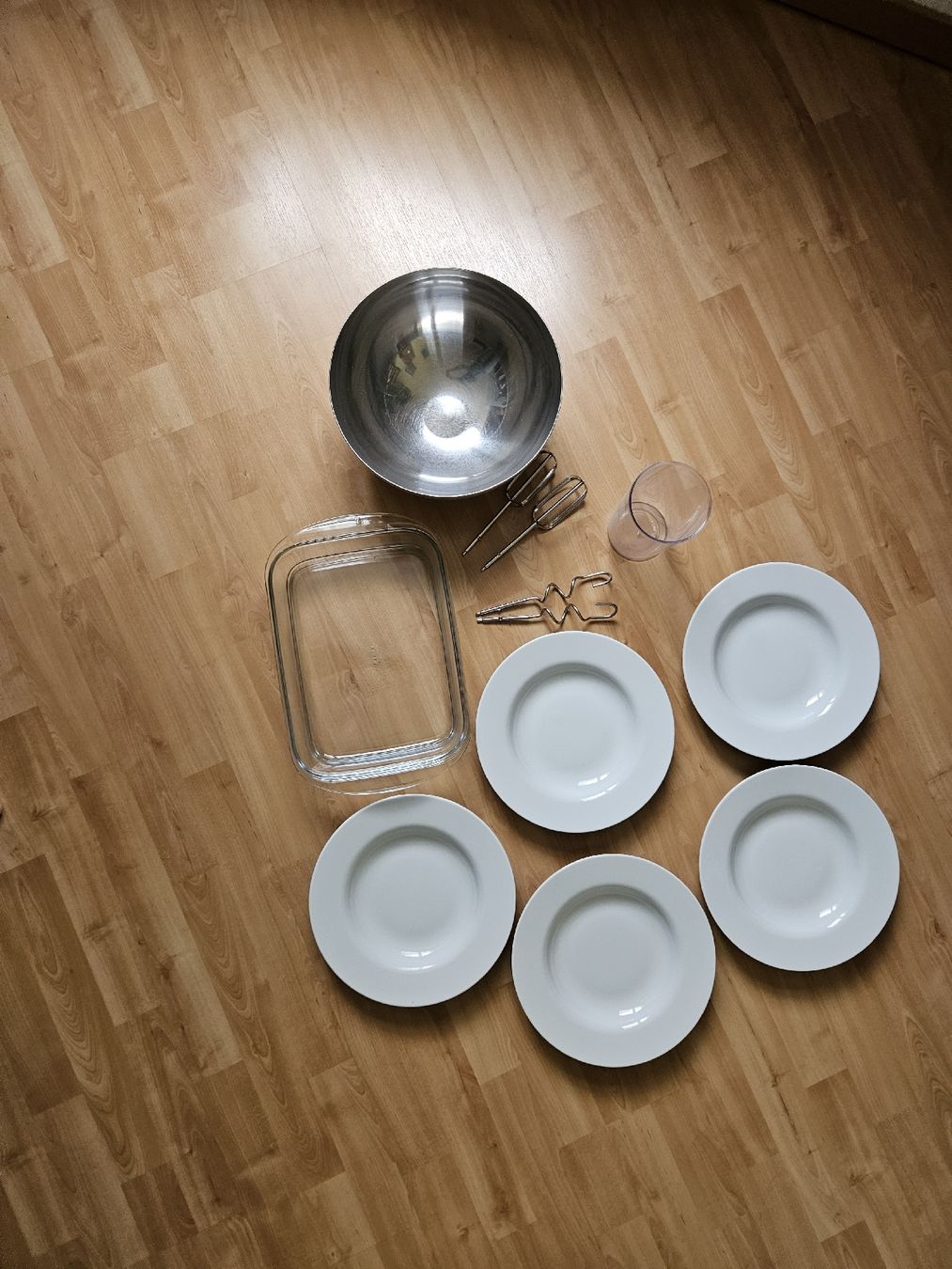 Set di piatti: Geschirr – Usato da Hildisrieden venduto da carmenst85
