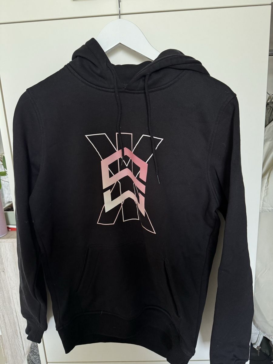 Pullover & Sweatshirts: Semintri Pullover – Gebraucht aus Allenwinden von claudianatalie 1