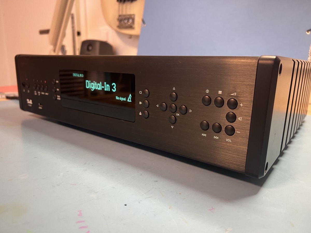 T+A Sistemi audio & multimediali: T+A R 1000 E Receiver Schwarz guter Zustand – Usato da Zürich venduto da 2008andreas 1