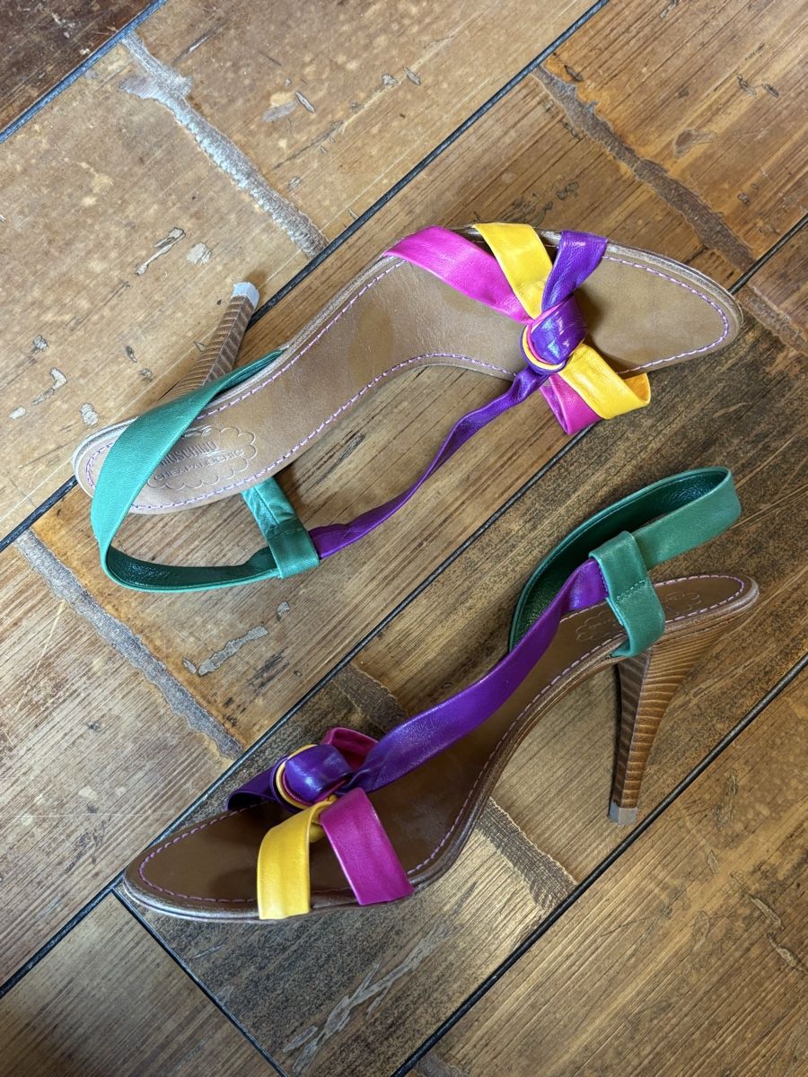 Moschino Scarpe da donna: Sandales Moschino Cheap & Chic 39.5 – Nuovo (secondo la descrizione) da Dotzigen venduto da SecondHandGems 5