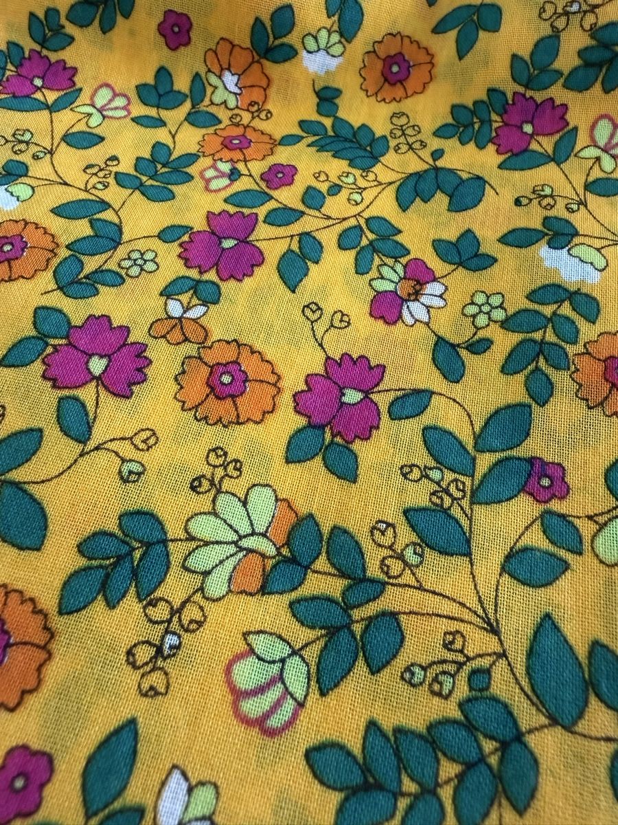 Stoffe: Cotton fabric for dress, etc. – Neu und originalverpackt aus Zürich von sel_y8cx