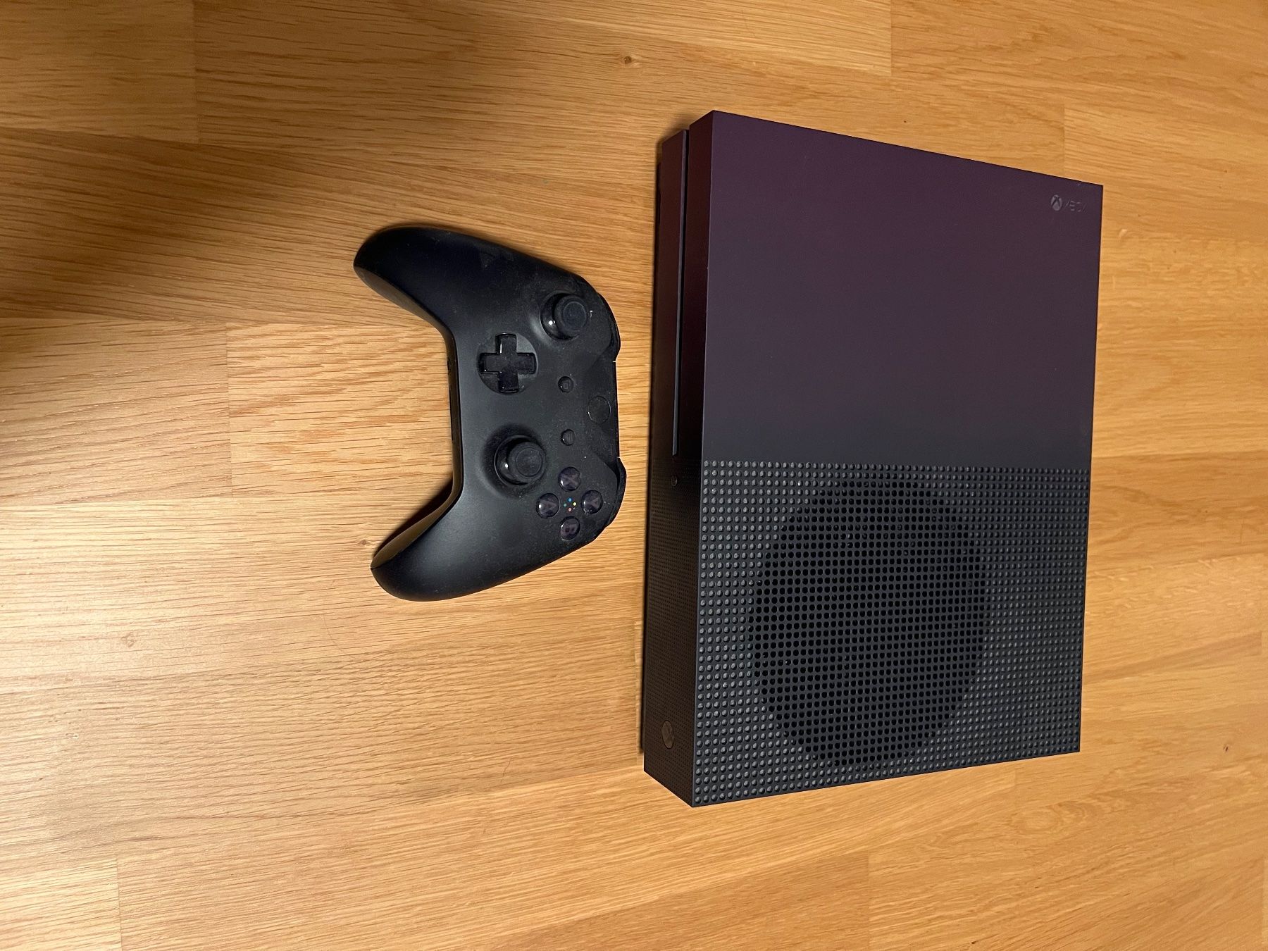 Microsoft Console: XBOX ONE S Special Edition 1TB – Nuovo (secondo la descrizione) da Hettlingen venduto da lou_c27x 2