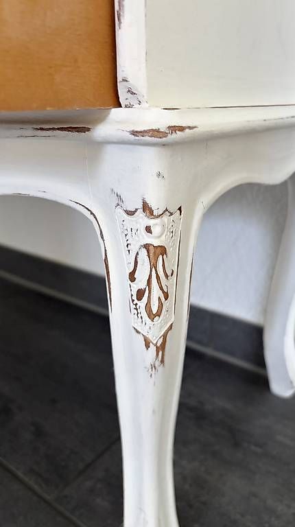 Schreibtische: Schöner Sekretär im Shabby chic Stil – Gebraucht aus Frick von TheBurningHeart 3