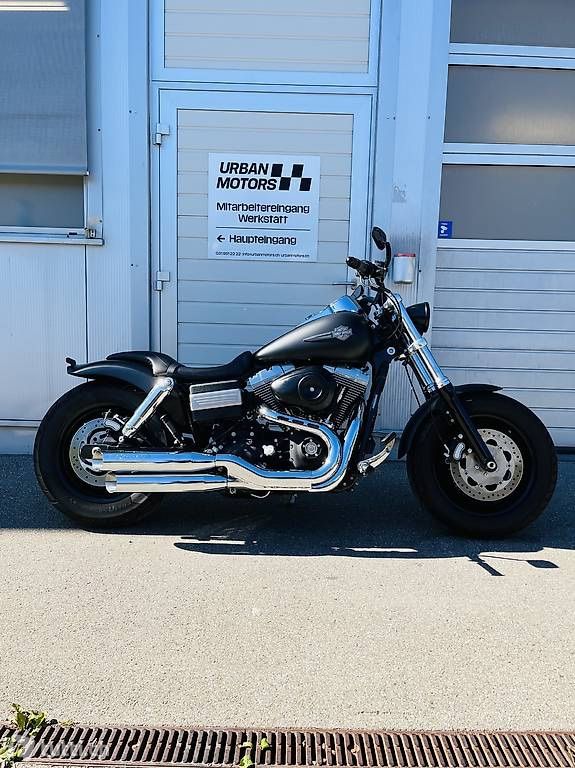 Harley-Davidson Cruisers: Harley-Davidson Fat Bob – D'occasion à Muri b. Bern par UrbanMotors