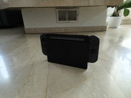 Nintendo Switch 1 2017 Konsole mit Zubehör guter Zustand