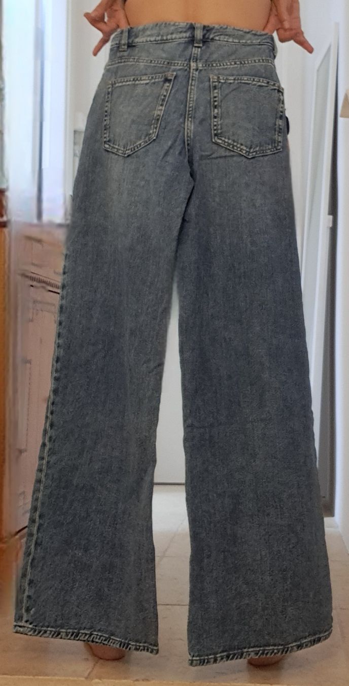 H&M Jeans: Jeans bleu taille 34 – D'occasion à Rolle par Loutre84 1