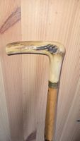 Gehstock mit Hirschhorngriff und Messingring gebraucht