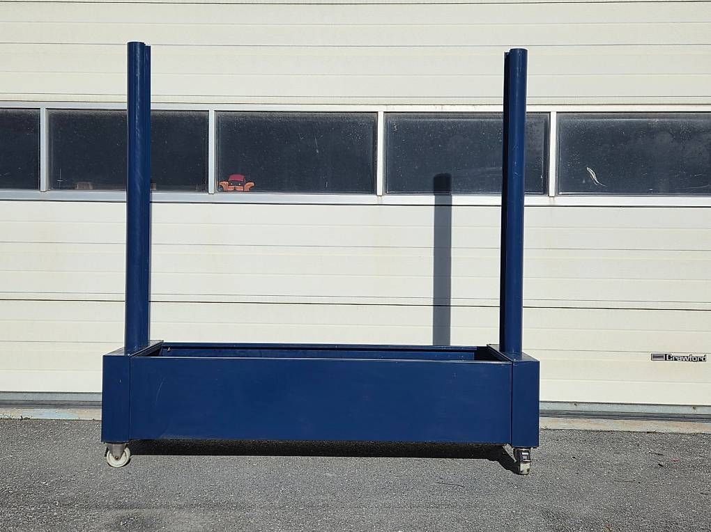 Altro in Decorazioni & Accessori: 2 Pflanzkästen mit Windschutz auf Rollen – Usato da Leuk-Stadt venduto da leni629