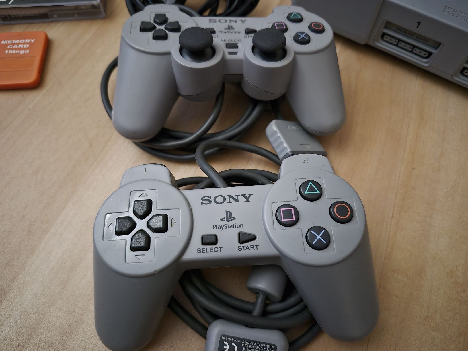 Sony Konsolen: wunderschöne PlayStation Set – Gebraucht aus Dielsdorf von BARDARRU 2