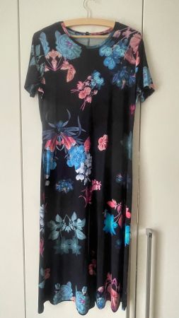 Damen Kleid Desigual Blumenmuster Schwarz Grösse XL