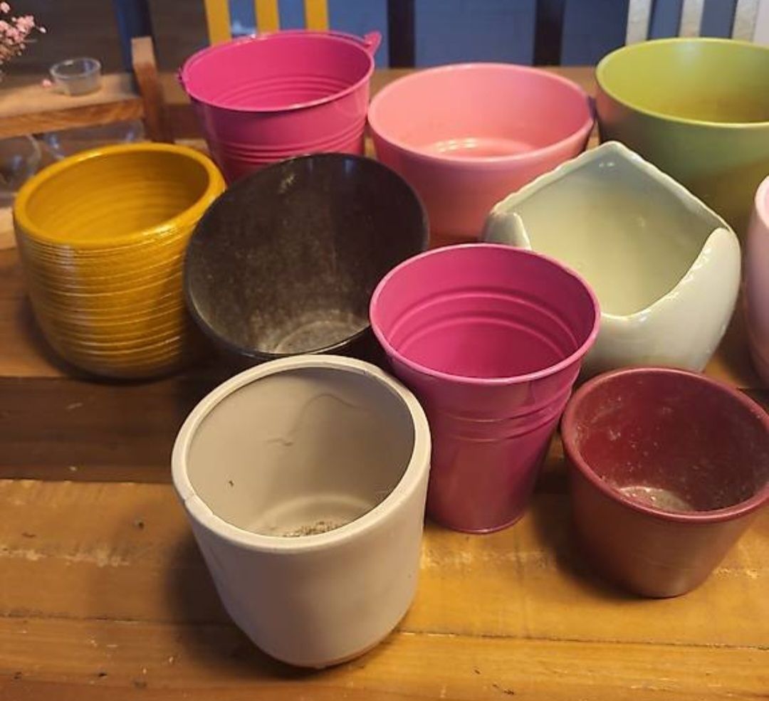 Vasi per fiori: Grand lot de cache-pots colorés et variés – Usato da Ursy venduto da Tchoupitchou 1