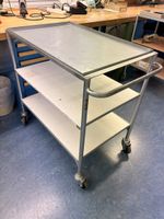 Servierwagen Metall mit drei Ablagen gebrauchter Zustand