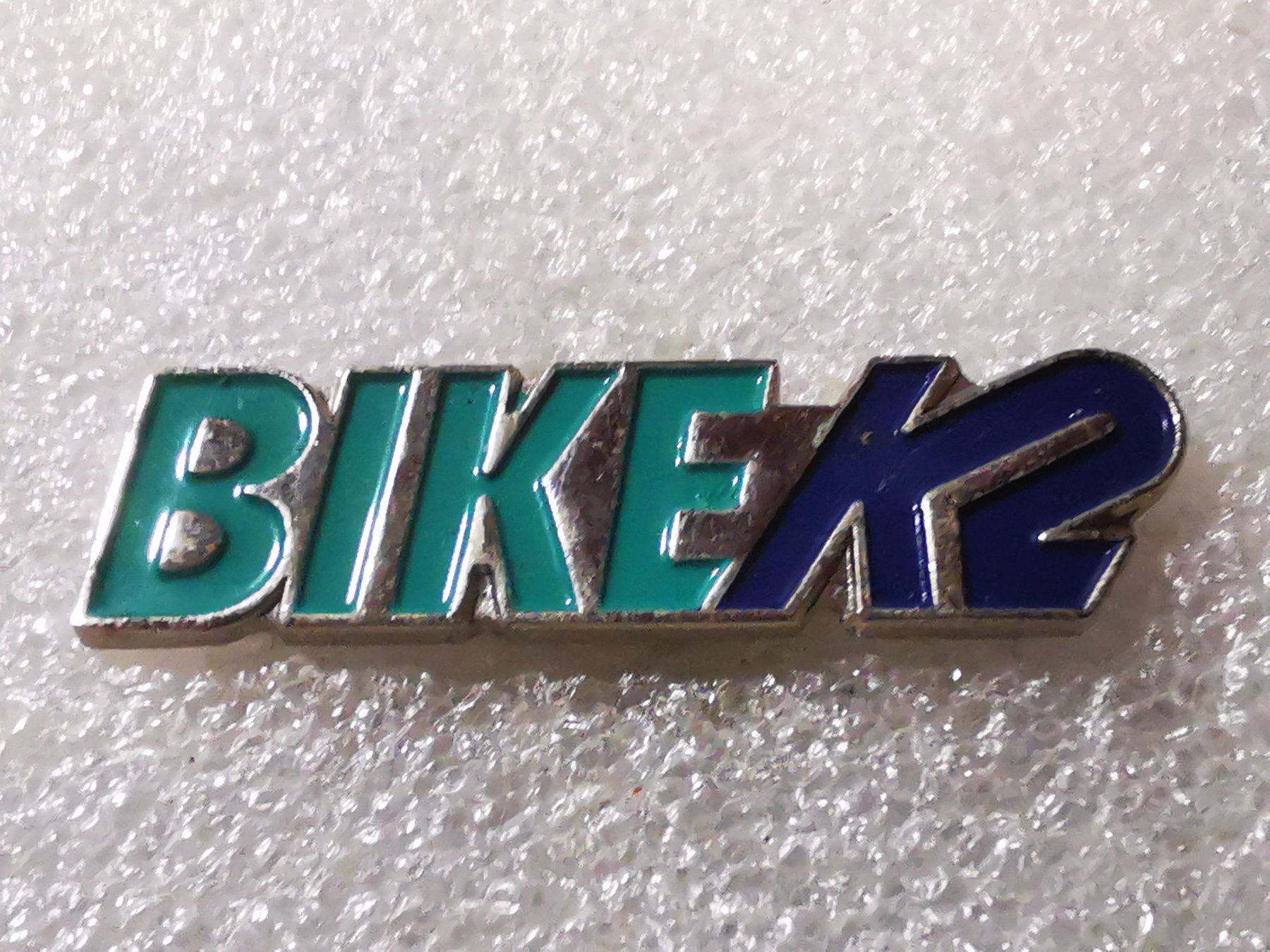 Placchette & Badge: Ansteckpin 101: Bike K2 – Usato da Oppligen venduto da Pin-Fall-Shop