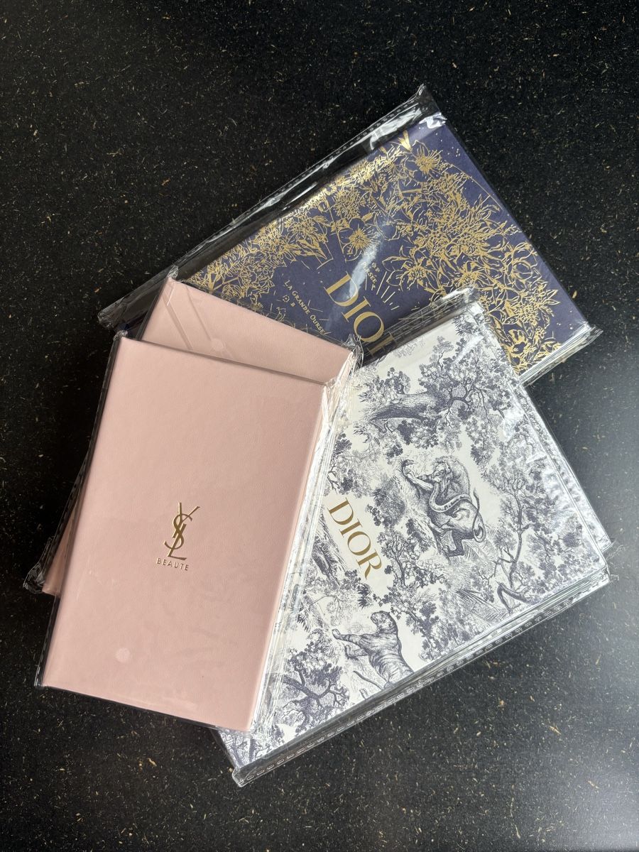 Dior Borse: 100% DIOR Limited Complimentary Notebook White and Blue – Nuovo (secondo la descrizione) da St. Gallen venduto da Atelier.W.Maison 5