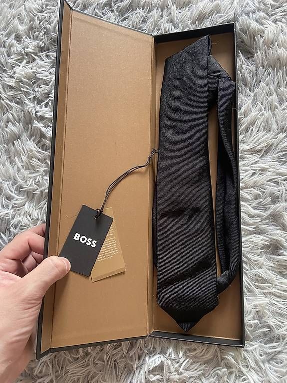 Krawatten: Cravate HUGO BOSS – Gebraucht aus Ste-Croix von Loic_danzii 2