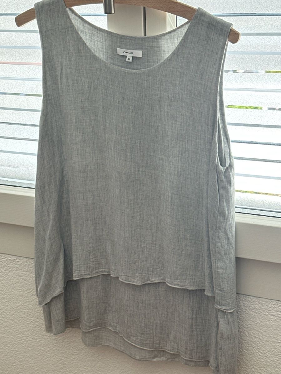 Opus Blusen: Ärmellose Bluse von Opüs – Gebraucht aus Altendorf von ratzfatz