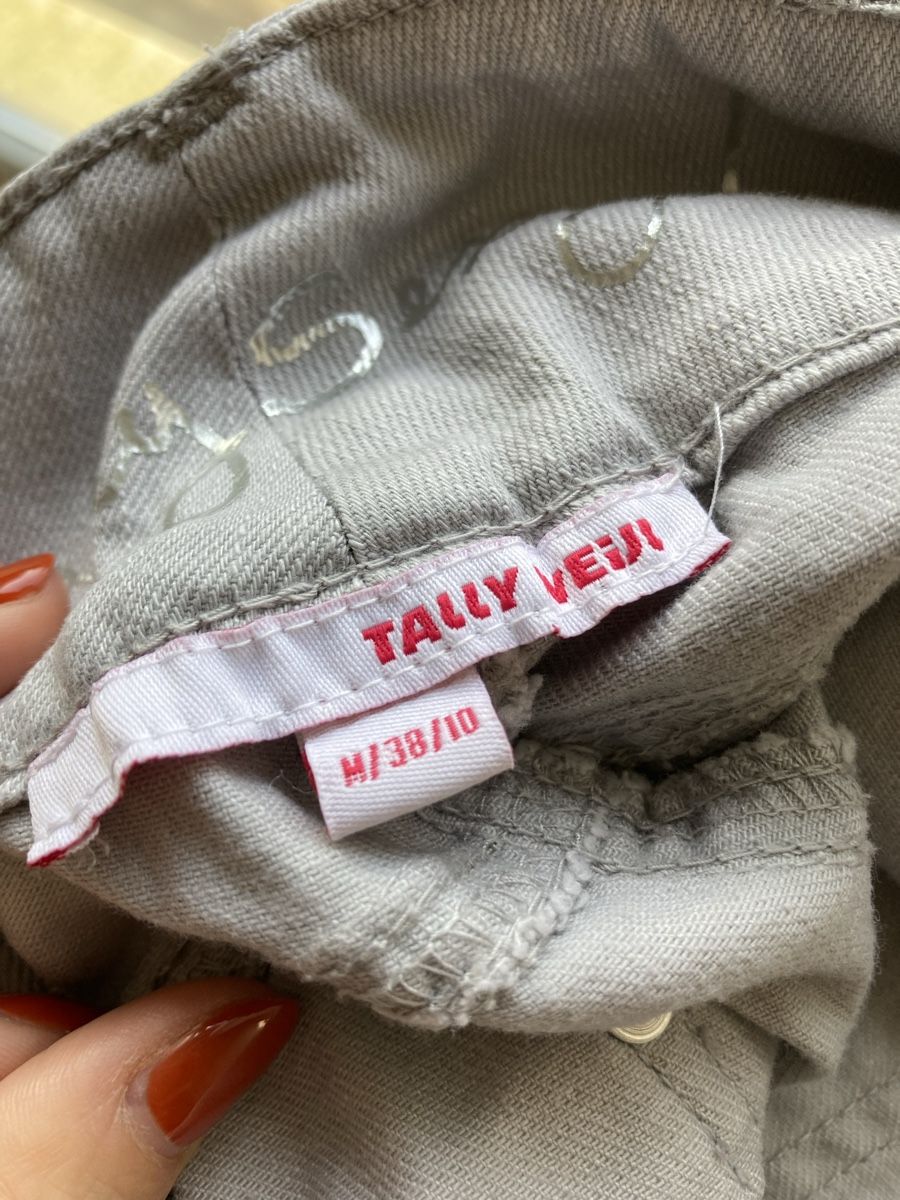 Tally Weijl Jeans: Tally Weijl Jeans, hellgrau, Gr. M – Usato da Schlieren venduto da cotopaxi06 2