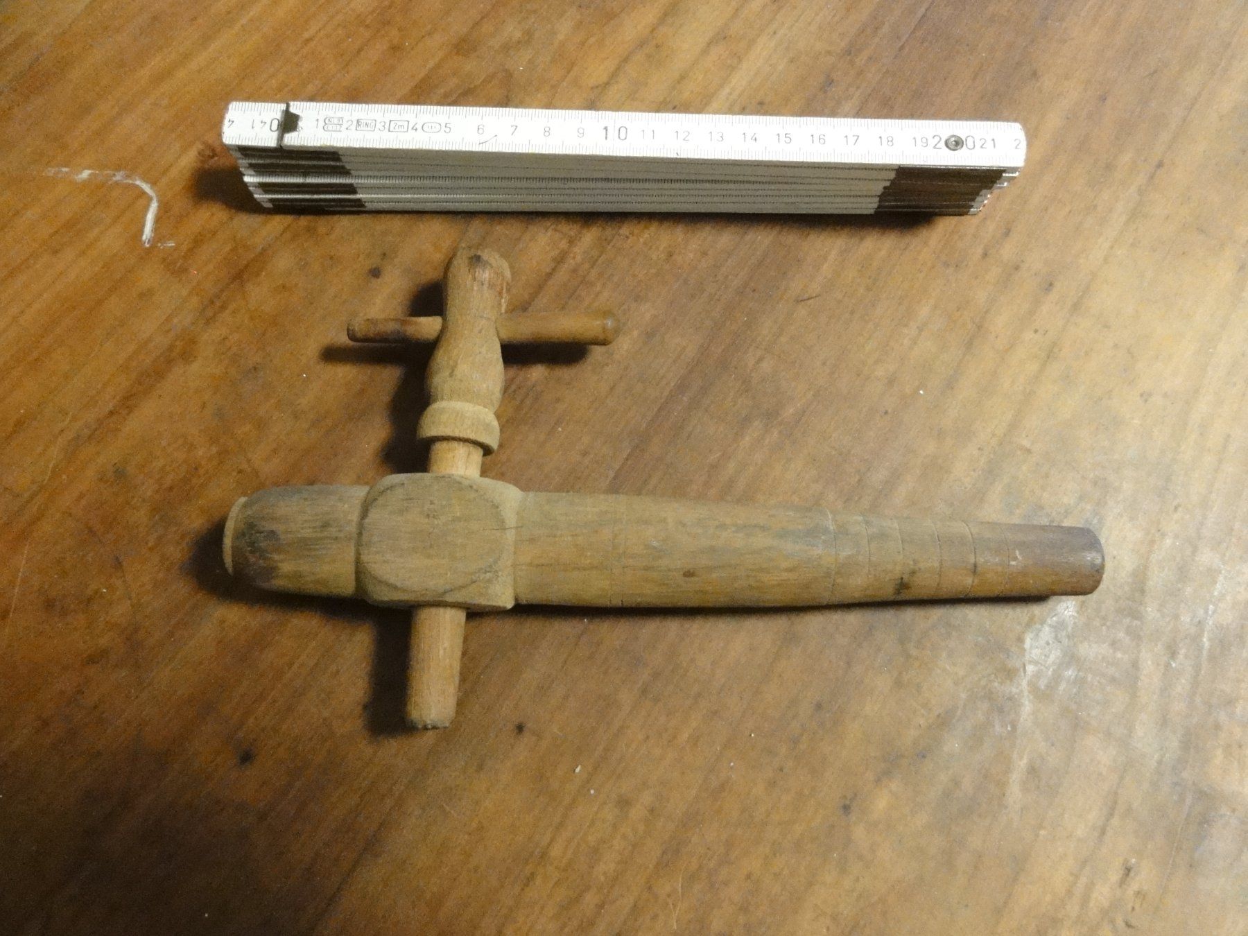 Zubehör: Antiker Zapfhahn aus Holz – Gebraucht aus Wohlen AG von Kande2007 1