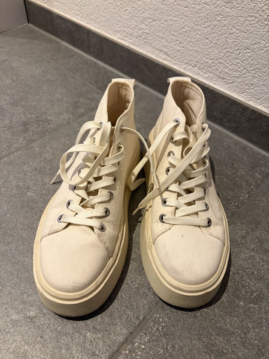 Vagabond Damenschuhe: Vagabond Turnschuhe – Gebraucht aus Staufen von SilveRain