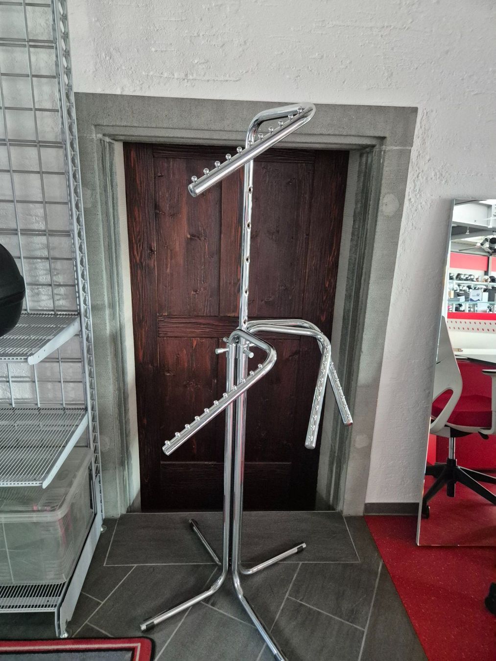 Altro in Decorazioni & Accessori: 4-Arm Ständer Metal 110-170cm – Usato da Meilen venduto da Hofer2RadCenter 2