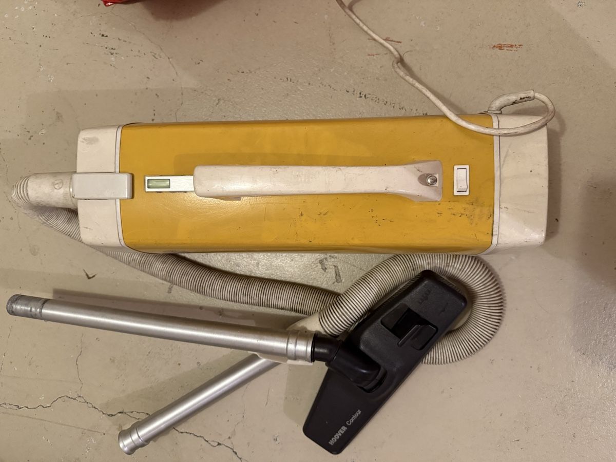 Hoover Aspirapolveri & Accessori: Hoover Modell 427 Staubsauger  – Usato da berikon venduto da Andy44 2