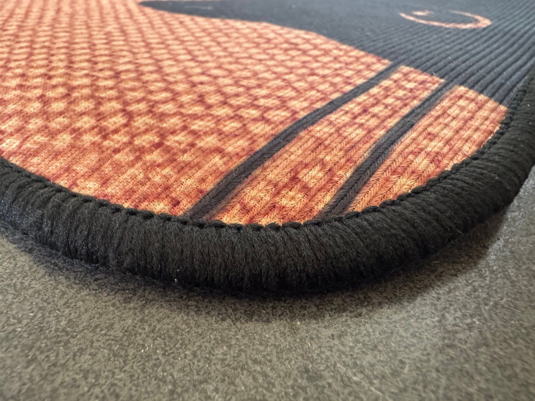 Teppiche: Fussmatte Teppich rotbraun "Bye-Hi" schwarze Katzen – Gebraucht aus Fribourg von tschjoly 7