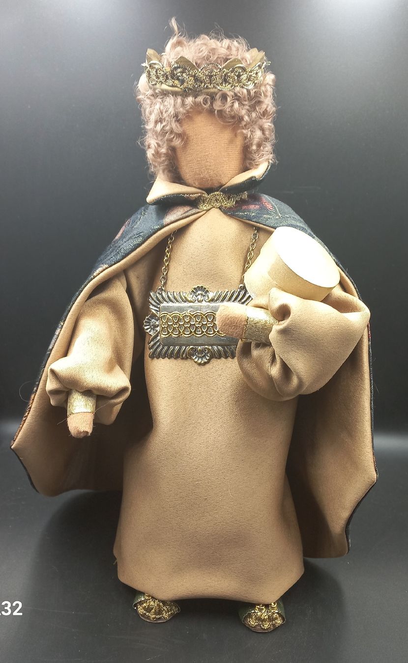 Statuette: Schwarzenberger Krippenfigur König – Usato da Lachen SZ venduto da jimmygoal13
