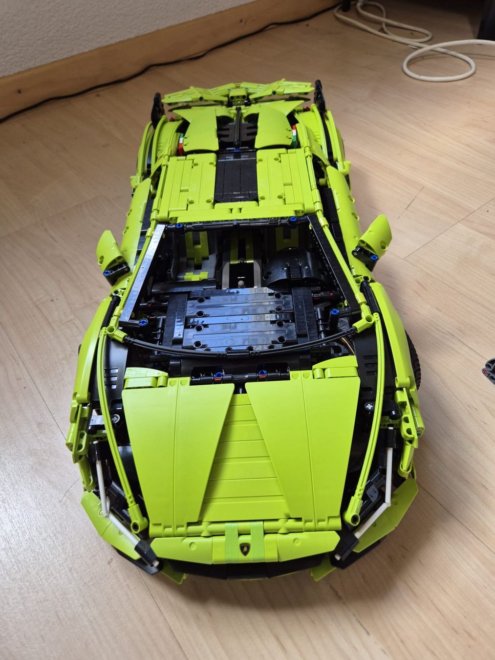 Lego Kit di costruzioni: Top Zustand! Lego Technic Lamborghini Sian – Usato da Pfungen venduto da Mizutayio 1