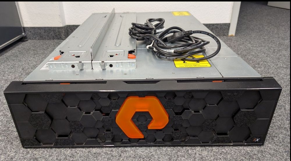 Pure Storage //X10 R3 - All-Flash-Speichersystem (Gebraucht) in Zürich ...