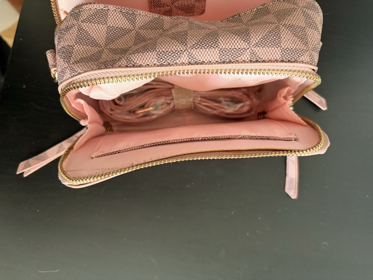 Borse da donna: Schicke Rosa Tasche – Nuovo (secondo la descrizione) da Basel venduto da alisha.beuggert 2