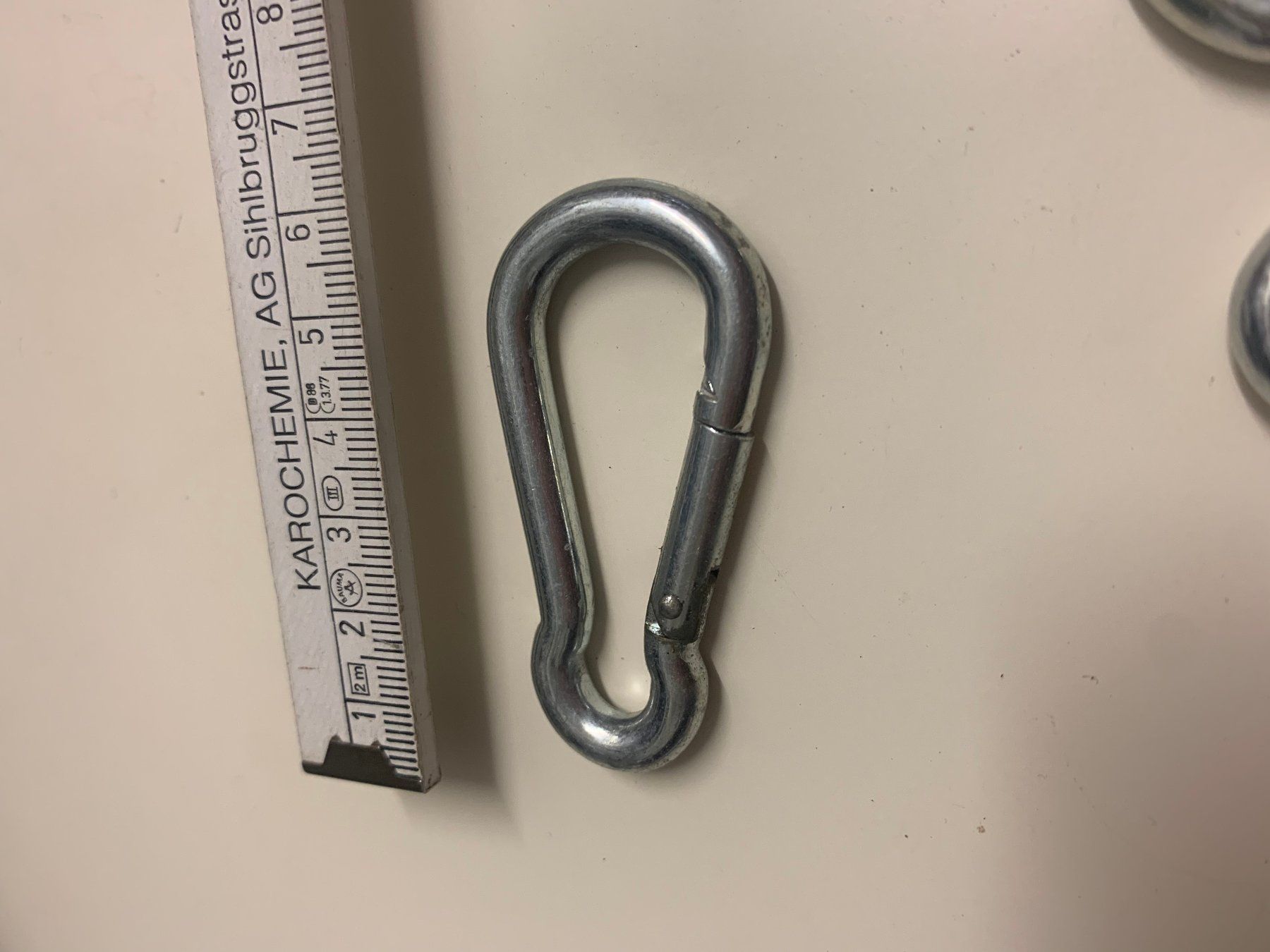 Matériel de grimpe: Karabinerhaken ca. 6x3x0.4mm – D'occasion à St. Gallen par Miousch 1