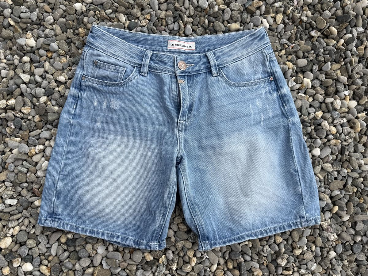 Jeans: Timezone Jeansshorts 27 ! – Usato da Herisau venduto da Soto1