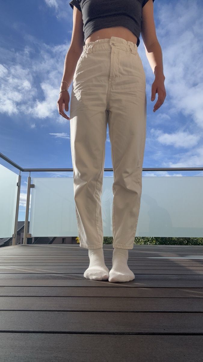 Stradivarius Pantaloni: Pantalon femme – Usato da Bevaix venduto da jpfund