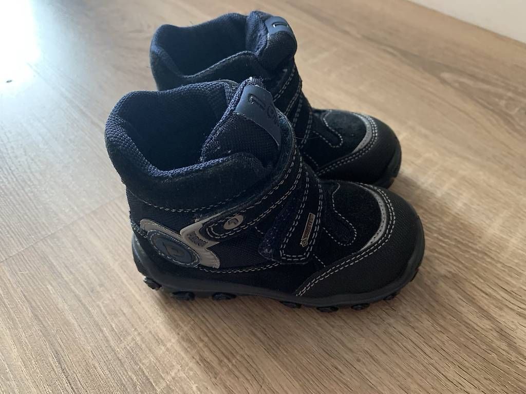 Scarpe per ragazzi: Primigi Stiefel – Usato da Bürglen UR venduto da VKorchynskyi