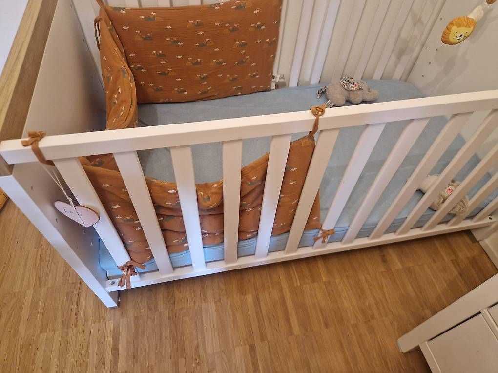 Lits: Babybett  – D'occasion à Riehen par pascale93 1