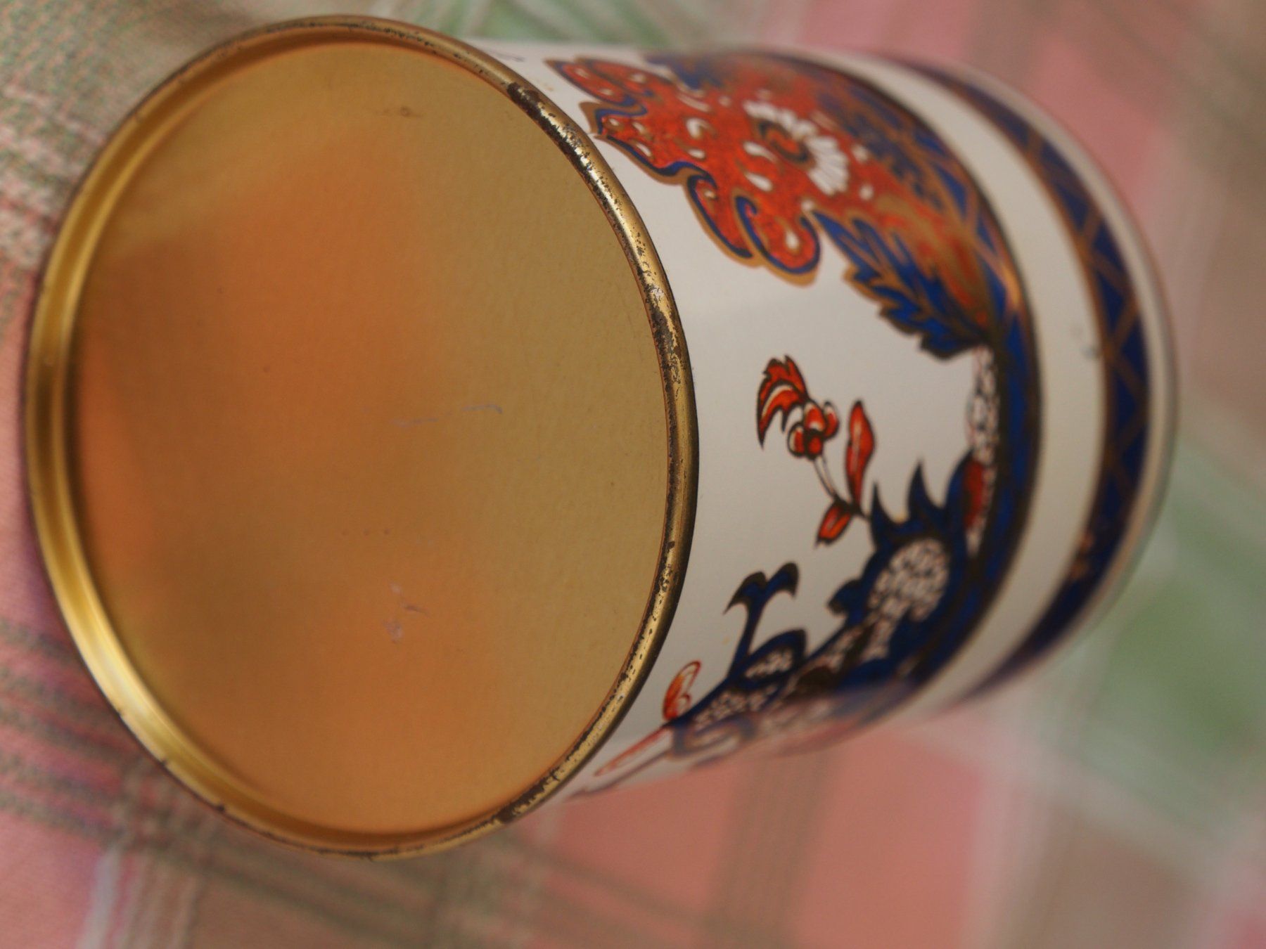 Barattoli: Boite en fer blanc décorée vintage Bäseli? – Usato da Ovronnaz venduto da Etagne68 4