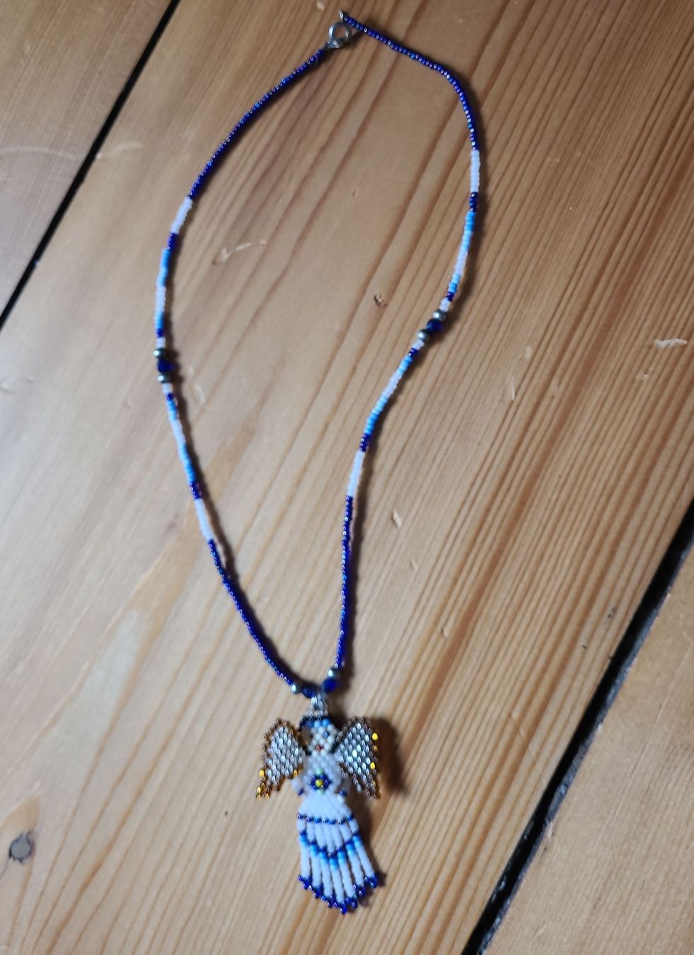 Catenine: Kette aus Glasperlen (Engel), Handarbeit,  Hals-Schmuck – Usato da Binningen venduto da franzfritz