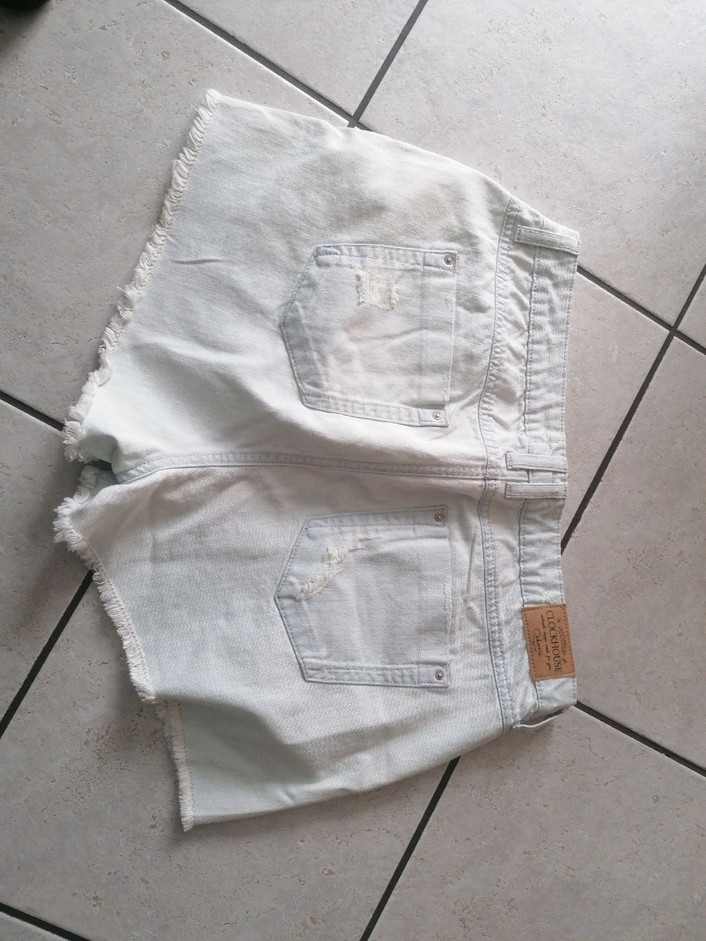 Jeans: Neue lässige Jeansshort Gr 44 – Neu und originalverpackt aus Lostorf von Luelostorf 1