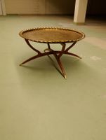 tavolo d'epoca etnico