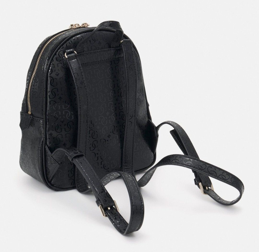 Guess Zaini: GUESS MALIA Tagesrucksack black – Nuovo (secondo la descrizione) da Sursee venduto da M_Z 4